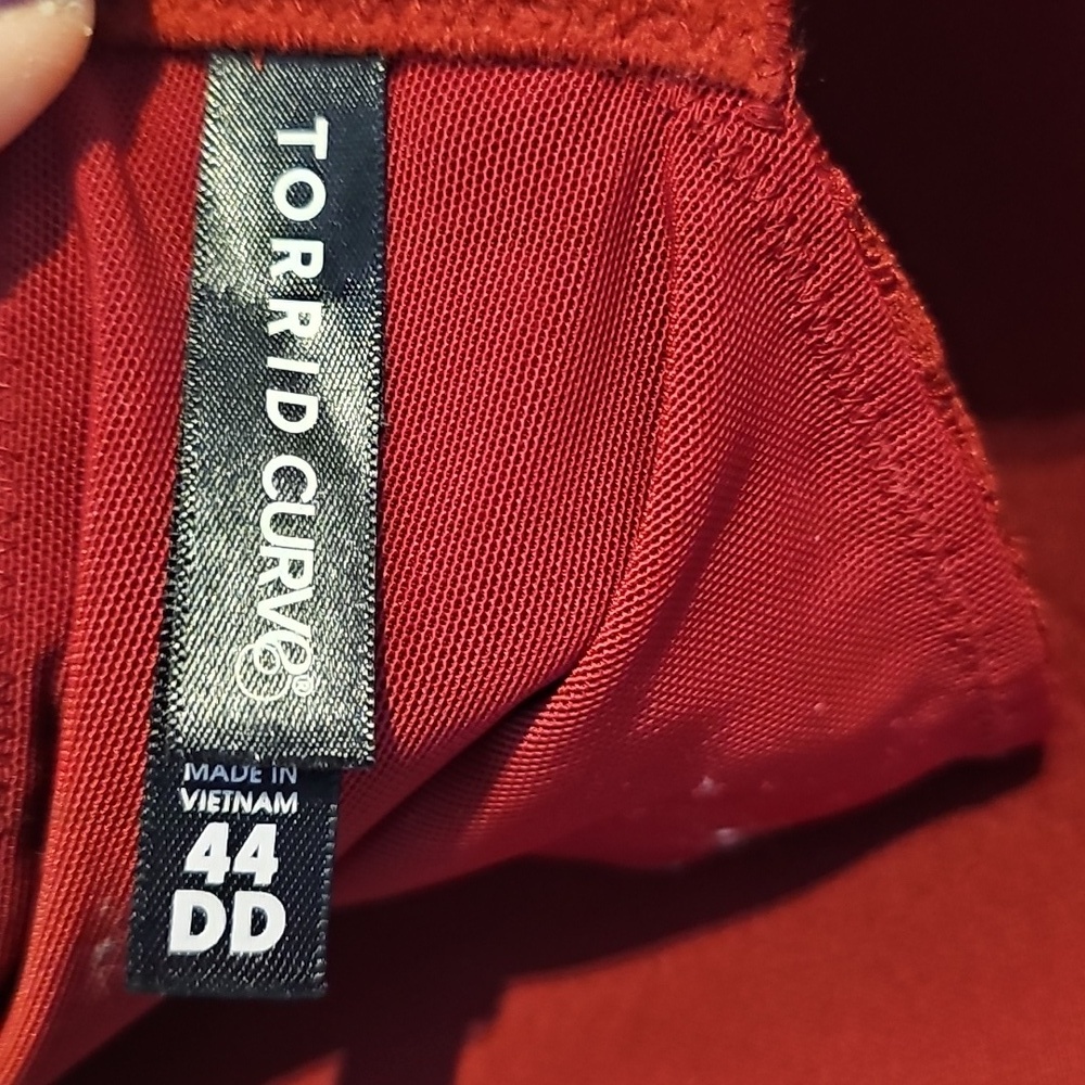 Torrid Dream Wire-Free Push-Up Bra Red Lace Back Smoothing Sz 44DD - Picture 4 of 4